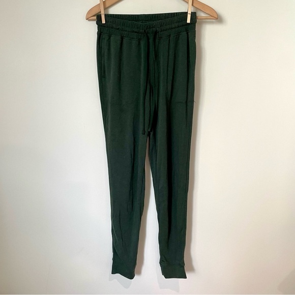 Kit and Ace Modal Blend Loungewear Joggers Dark Green Size XXS - Picture 2 of 9
